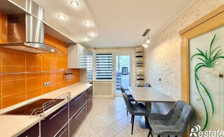 3-комн квартира б-р Победы, 41а,  д. 41а