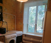 1-комн, 32кв м, этаж 3/3 ул 9 Января, 242