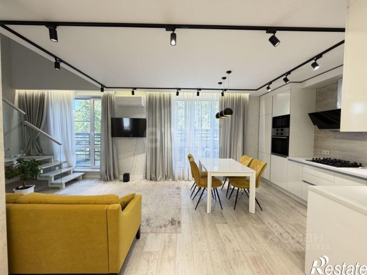 3-комн квартира ул Багряная, 16д,  д. 16д