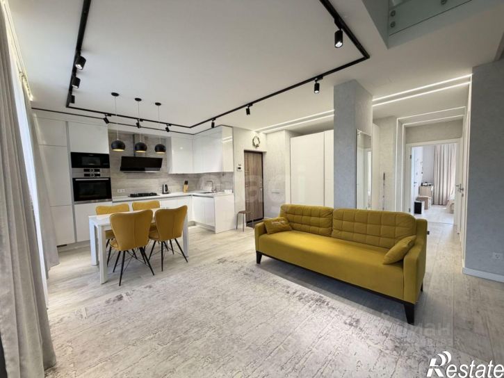 3-комн квартира ул Багряная, 16д,  д. 16д