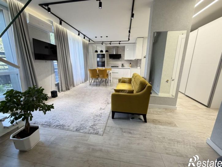 3-комн квартира ул Багряная, 16д,  д. 16д
