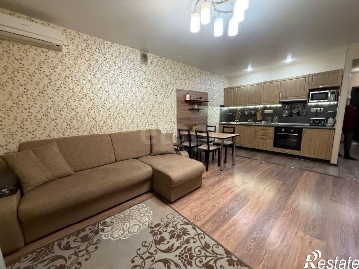 3-комн квартира ул Помяловского, 40,  д. 40