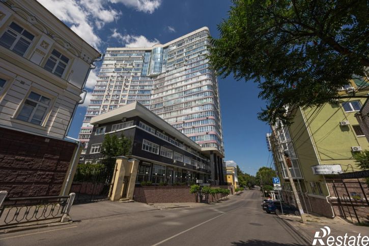 4-комн квартира Сакко и Ванцетти ул., 78А