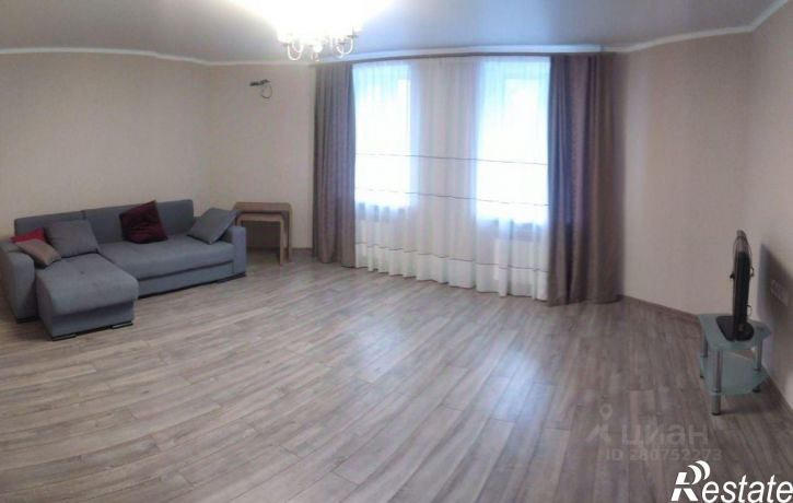 3-комн квартира ул Моисеева, 10,  д. 10