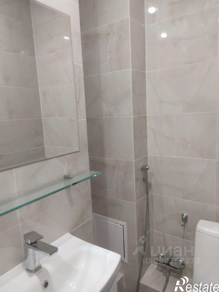 3-комн квартира ул Моисеева, 10,  д. 10