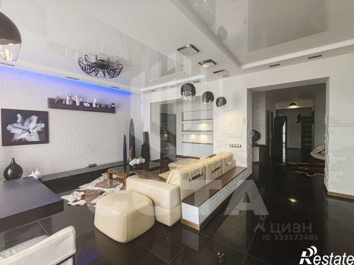 3-комн квартира ул Авиационная, 17,  д. 17