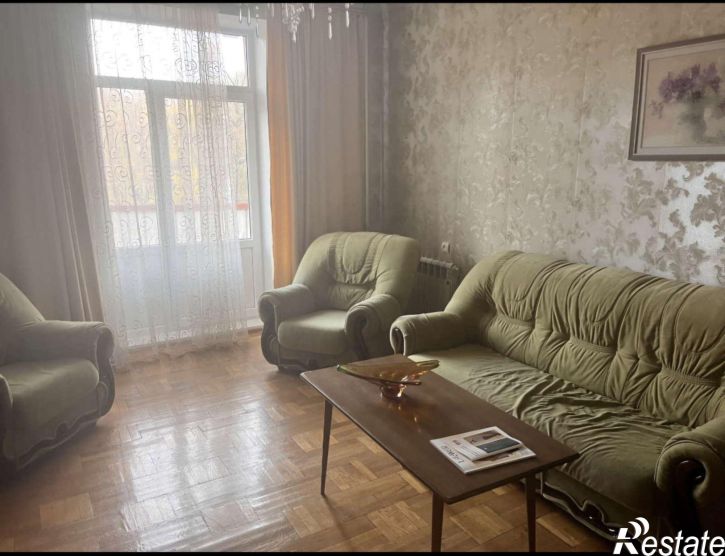 3-комн квартира Чайковского улица, 3