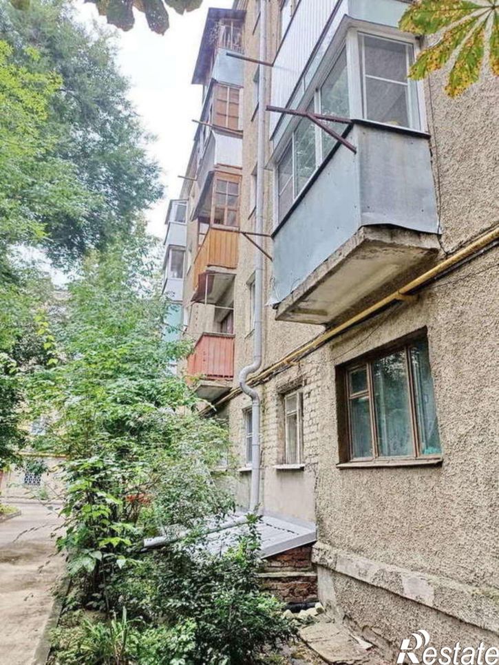 2-комн квартира Челюскинцев улица, 82