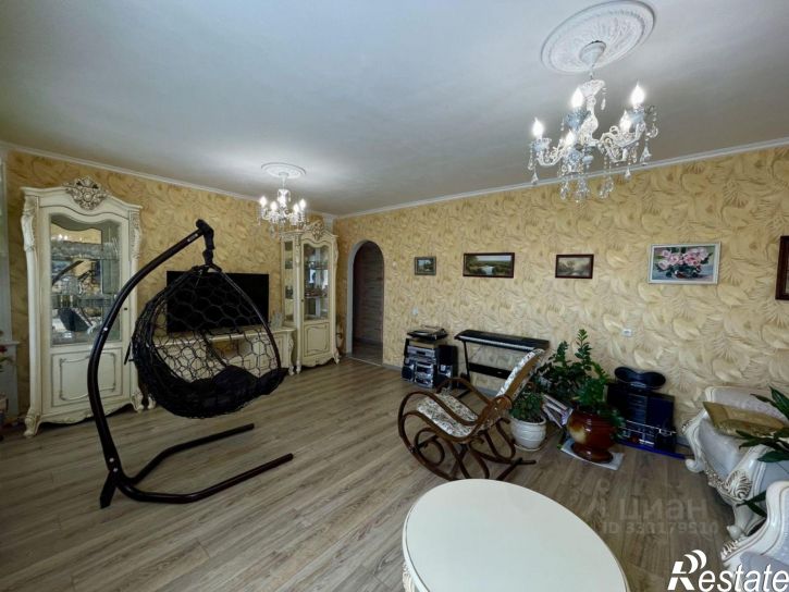 3-комн квартира б-р Победы, 49,  д. 49
