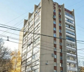 2-комн, 45кв м, этаж 1/12 ул Революции 1905 года, 40