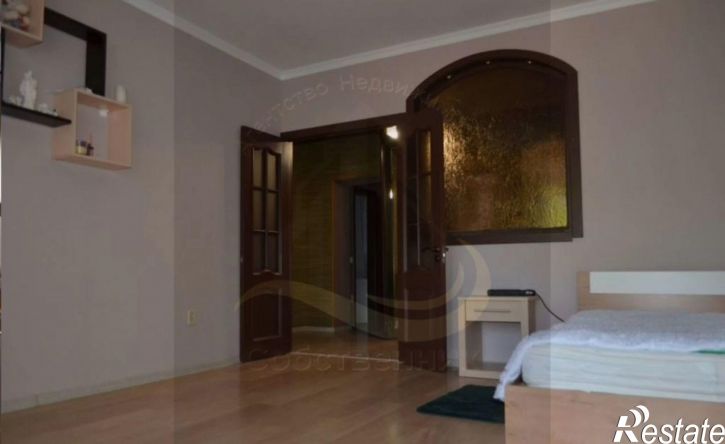 2-комн квартира Максима Горького наб, 49а