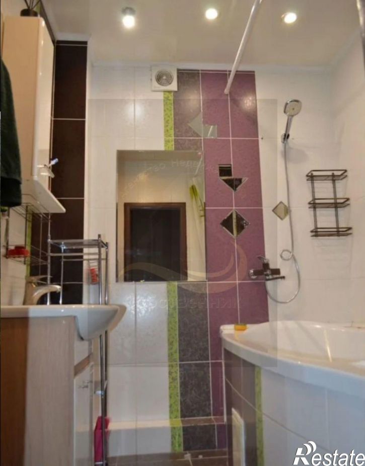 2-комн квартира Максима Горького наб, 49а