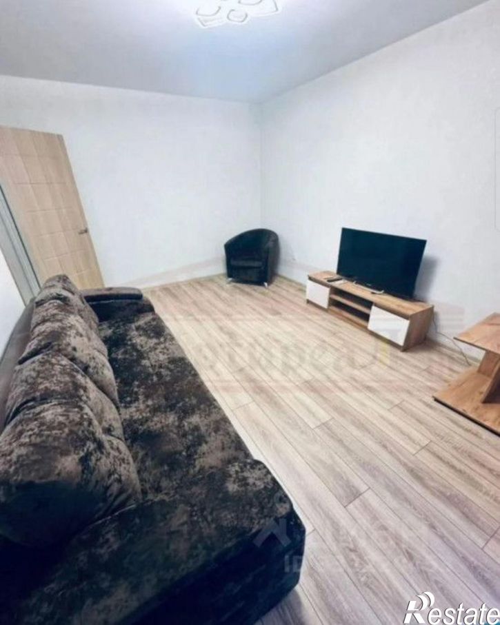 2-комн квартира ул Загоровского, 7 4,  д. 7 4,  к. 4