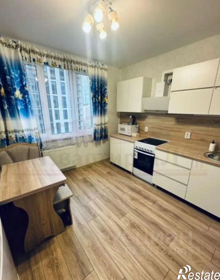 2-комн квартира ул Загоровского, 7 4,  д. 7 4,  к. 4