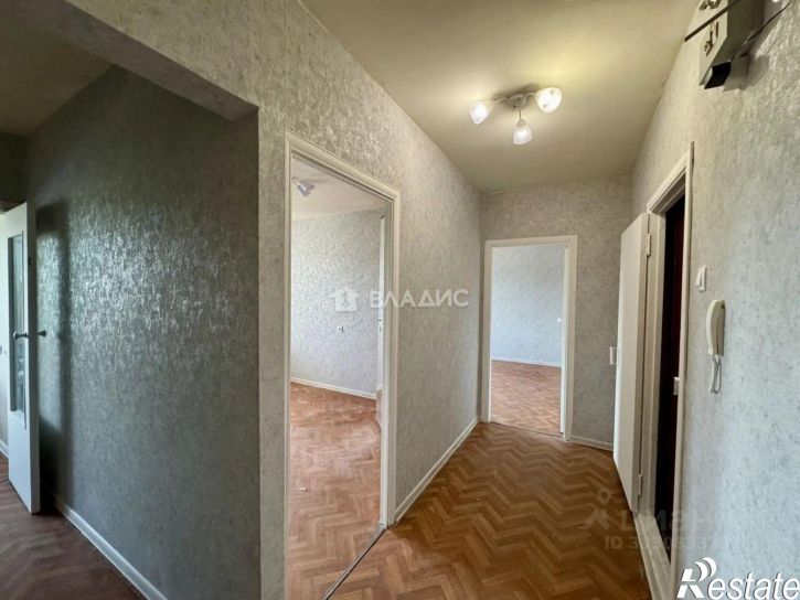 2-комн квартира ул 45 стрелковой дивизии, 223,  д. 223