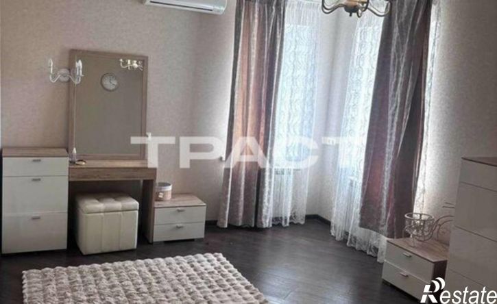 4-комн квартира ул Манежная Большая, 13в,  д. 13в