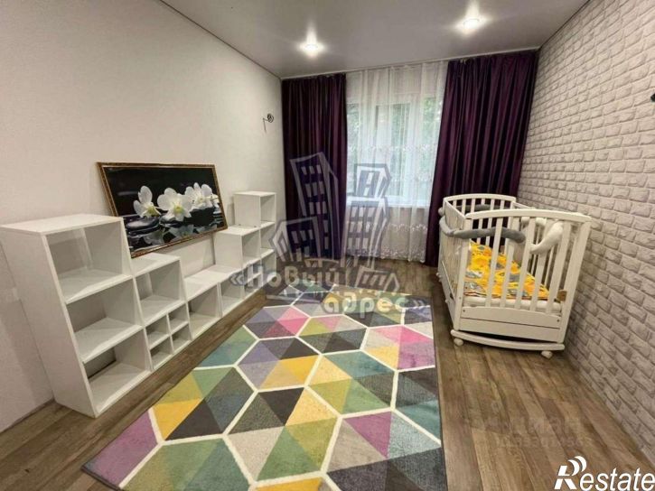 4-комн квартира ул Артамонова, 16,  д. 16