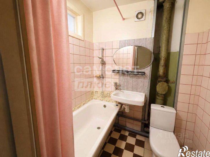 3-комн квартира ул 9 Января, 248,  д. 248