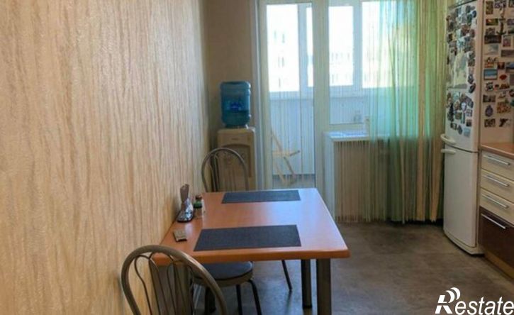 4-комн квартира б-р Победы, 13,  д. 13
