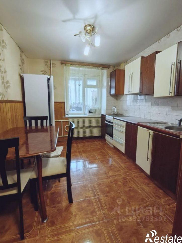 3-комн квартира б-р Победы, 1,  д. 1