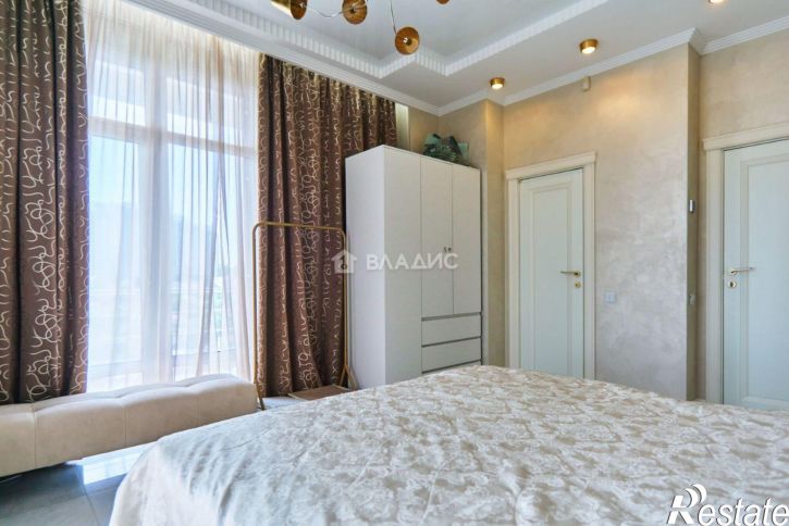 6-комн квартира ул Платонова, 11,  д. 11