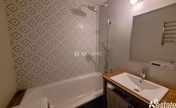4-комн квартира наб Авиастроителей, 18,  д. 18