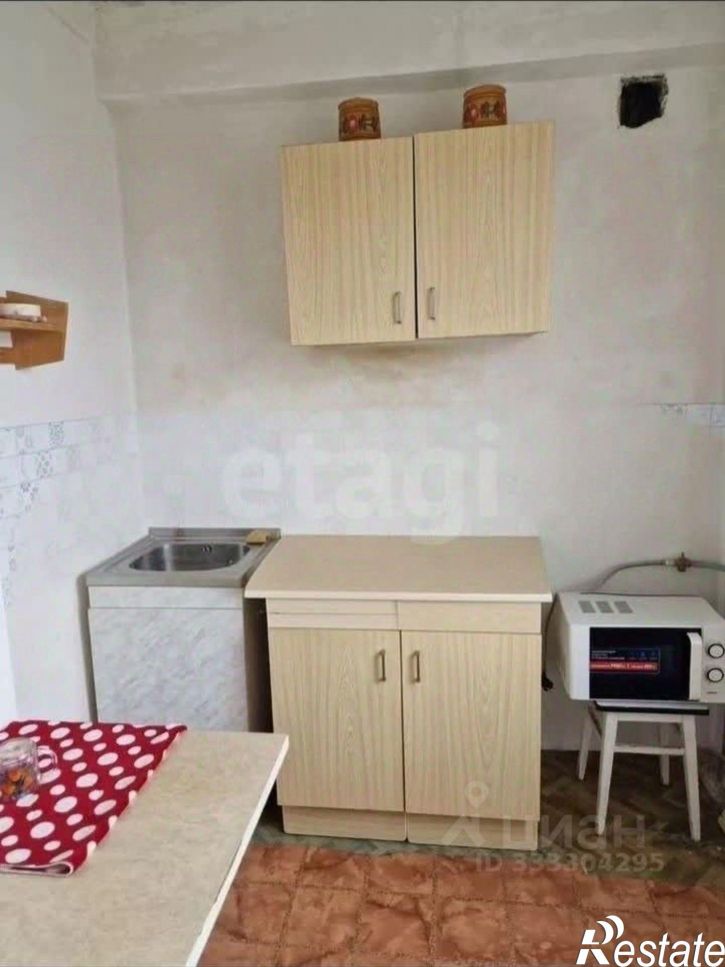 3-комн квартира ул 232 Стрелковой дивизии, 6,  д. 6
