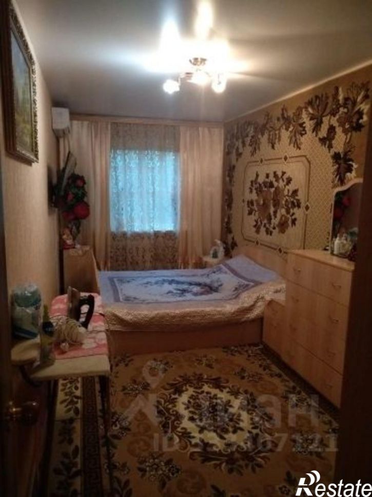2-комн квартира ул Космонавта Комарова, 5,  д. 5