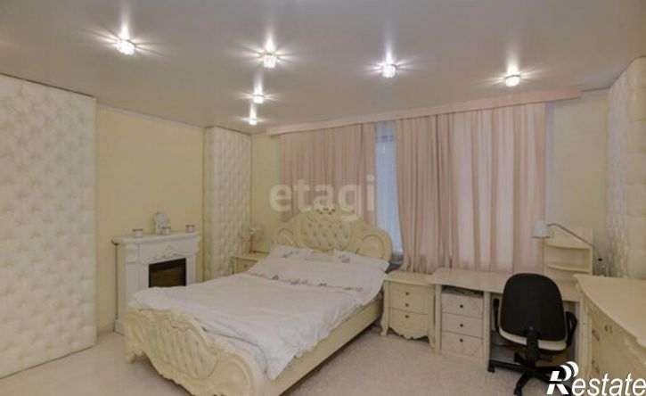 2-комн квартира б-р Победы, 42,  д. 42