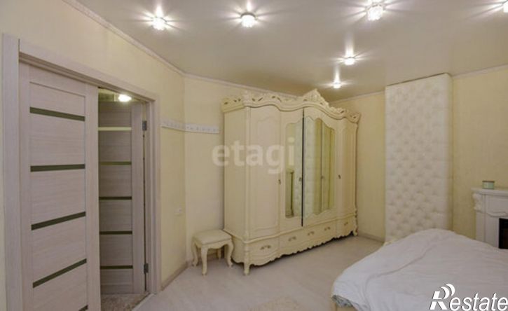 2-комн квартира б-р Победы, 42,  д. 42