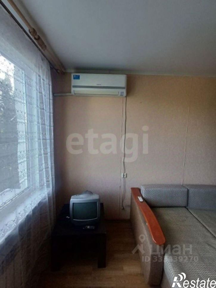 2-комн квартира ул Космонавта Комарова, 2,  д. 2