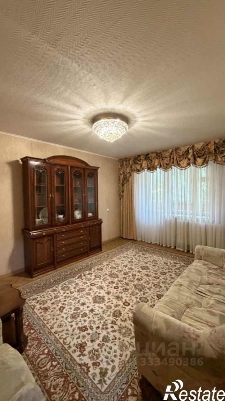 3-комн квартира ул Домостроителей, 75,  д. 75