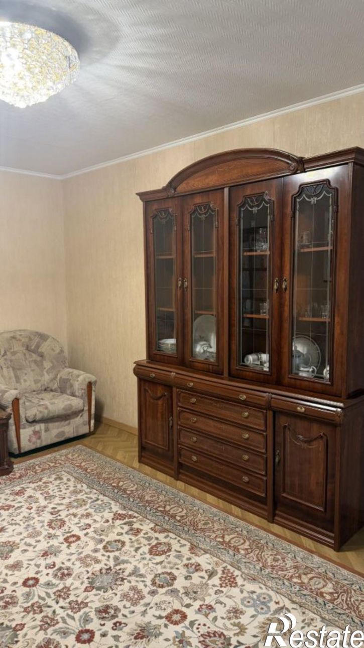 3-комн квартира ул Домостроителей, 75,  д. 75
