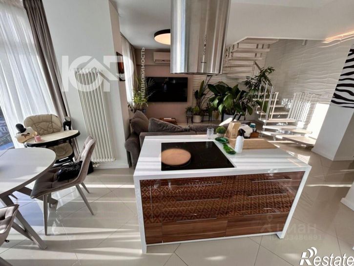 4-комн квартира ул Шишкова, 72/3,  д. 72/3