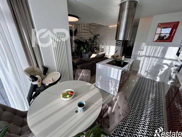 4-комн квартира ул Шишкова, 72/3,  д. 72/3