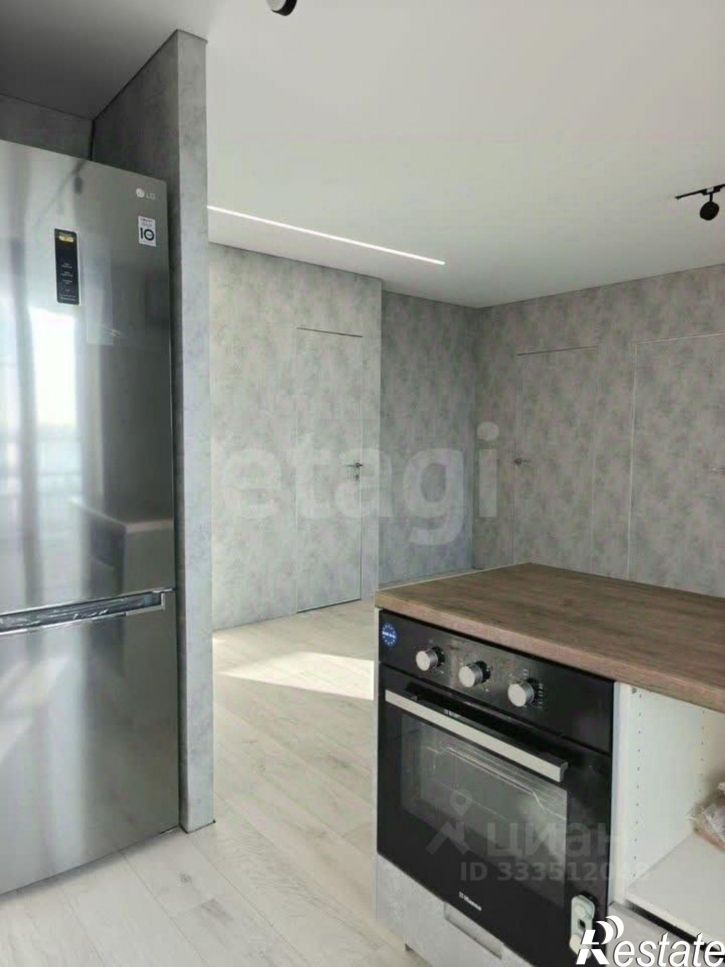 3-комн квартира ул Суворова, 122д,  д. 122д