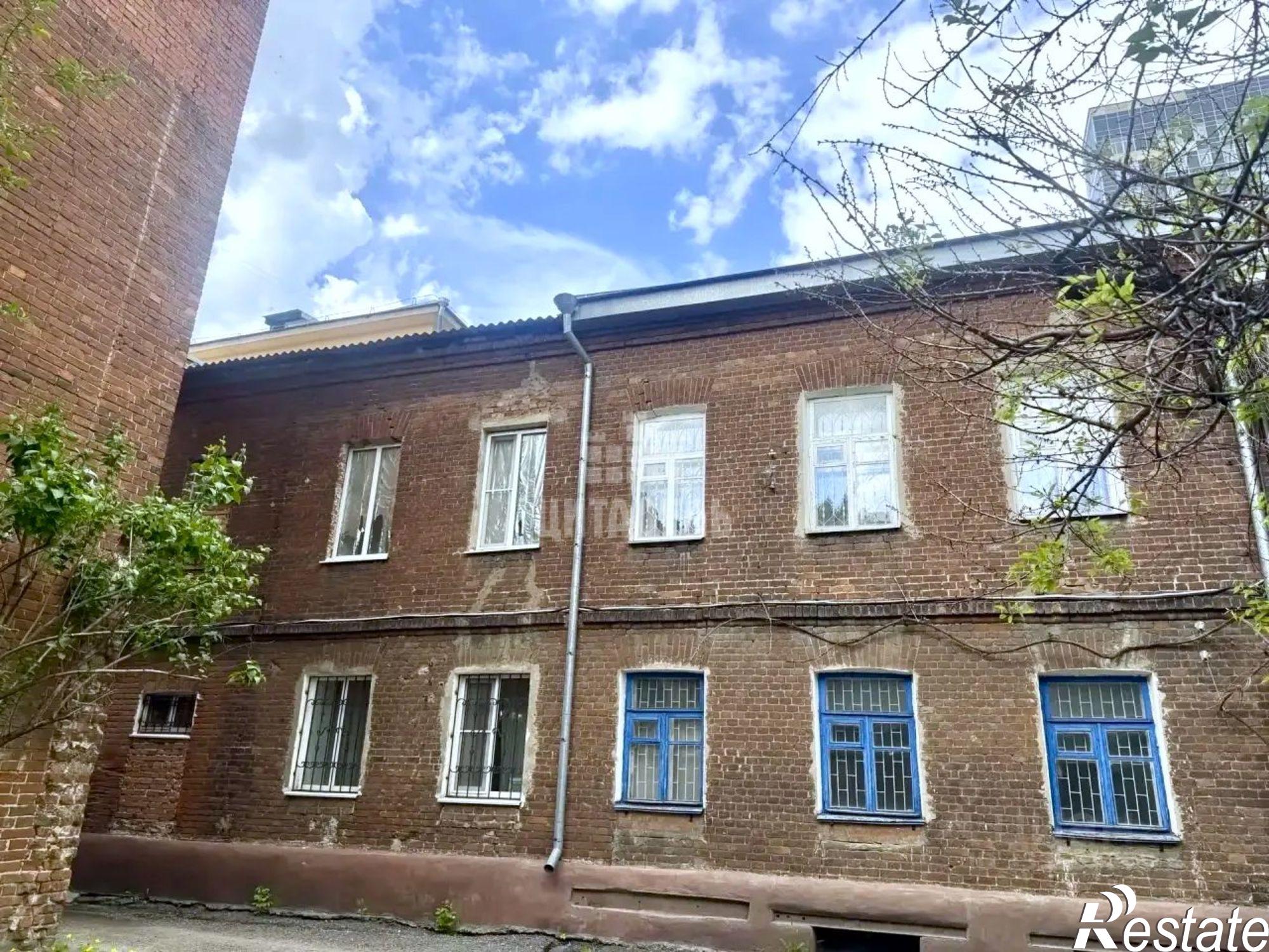 Купить ОСЗ, отдельно стоящее здание за 127 000 000 рублей на ул Средне-Московская, 22/24
