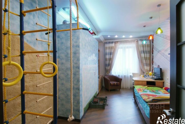 4-комн квартира ул Владимира Невского, 4,  д. 4
