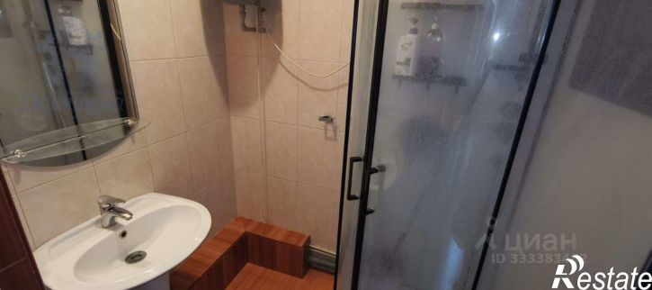 3-комн квартира ул Хользунова, 12,  д. 12