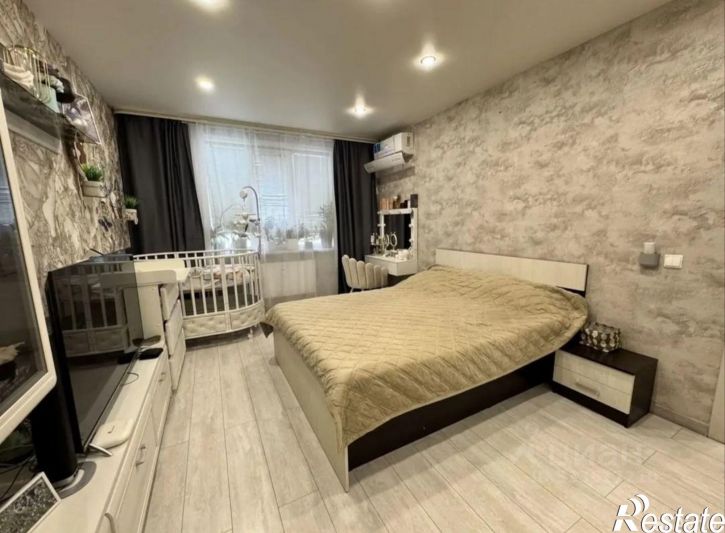 1-комн квартира улица Адмирала Чурсина, 8,  д. 8