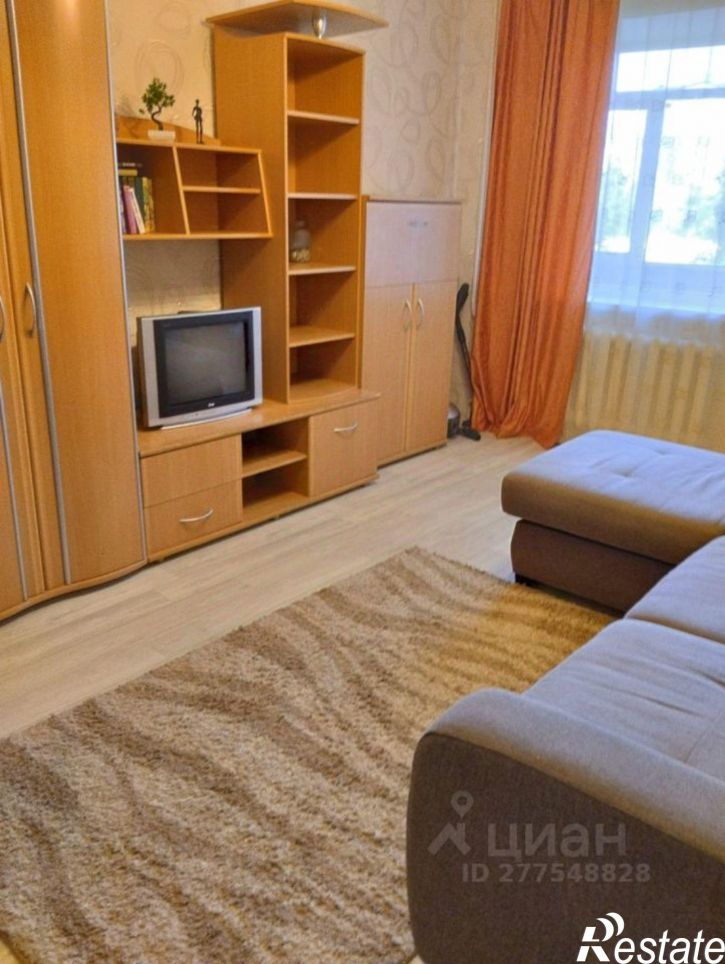 1-комн квартира улица Хользунова, 110,  д. 110