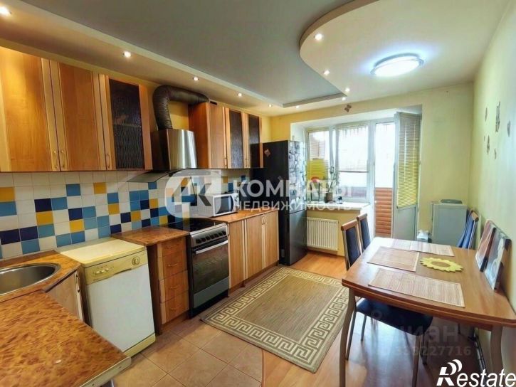 2-комн квартира улица Красных Зорь, 38,  д. 38