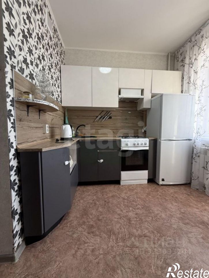 1-комн квартира улица Коренцова, 11,  д. 11
