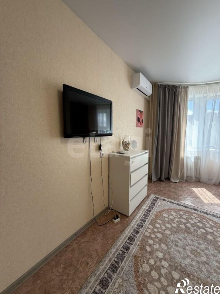 1-комн квартира улица Коренцова, 11,  д. 11