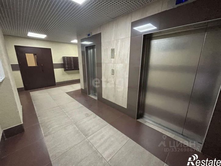 2-комн квартира улица Коренцова, 1,  д. 1