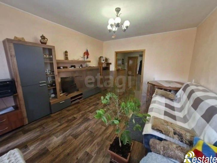 2-комн квартира улица Шукшина, 15,  д. 15