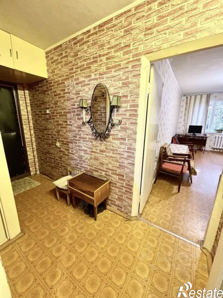 2-комн квартира улица Хользунова, 19,  д. 19