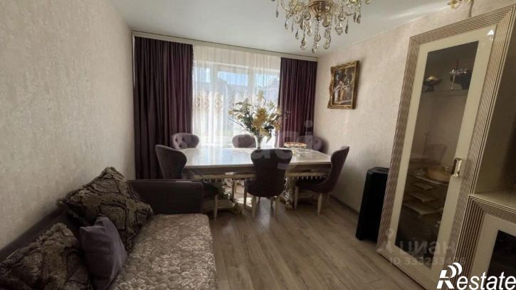 4-комн квартира улица Артамонова, 38Д,  д. 38Д