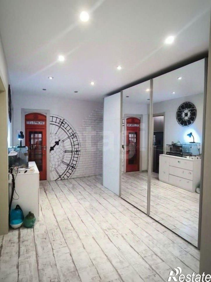3-комн квартира улица Антонова-Овсеенко, 33Б,  д. 33Б