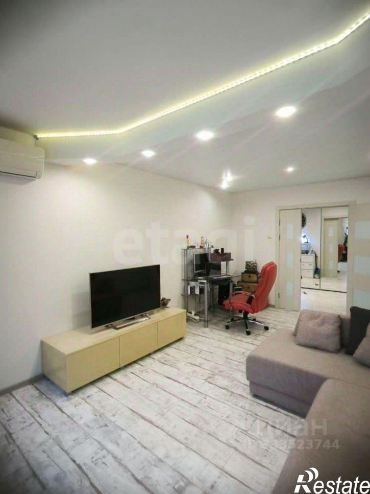 3-комн квартира улица Антонова-Овсеенко, 33Б,  д. 33Б